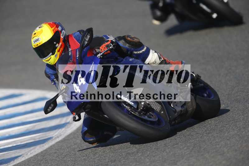 /Archiv-2024/02 29.01.-02.02.2024 Moto Center Thun Jerez/Gruppe gruen-green/44